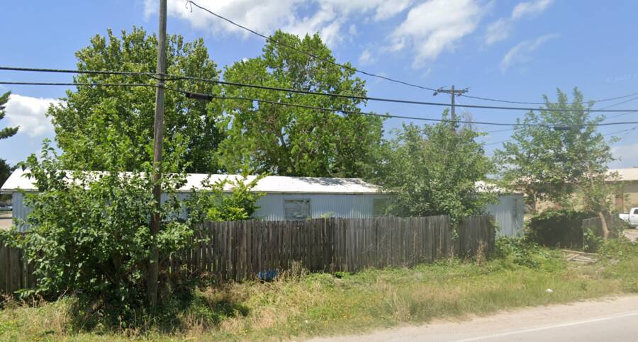 Harris County | 312 E Wallisville Rd, Highlands, TX 77562 | MHBO.com