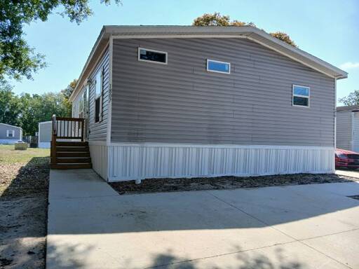 mobile home thumb
