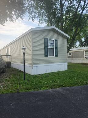 mobile home thumb