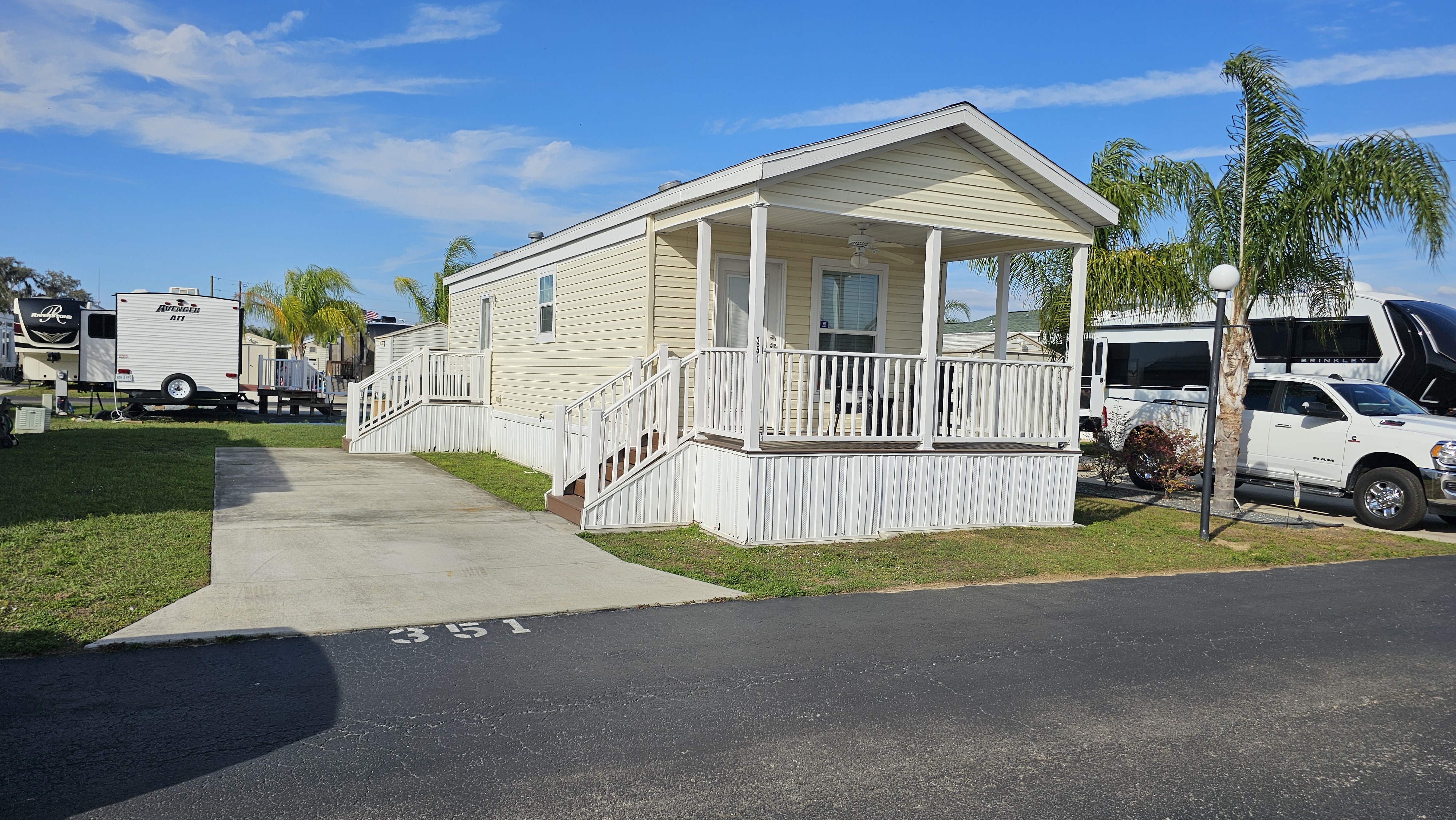 Bushnell, FL