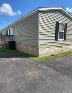 mobile home thumb