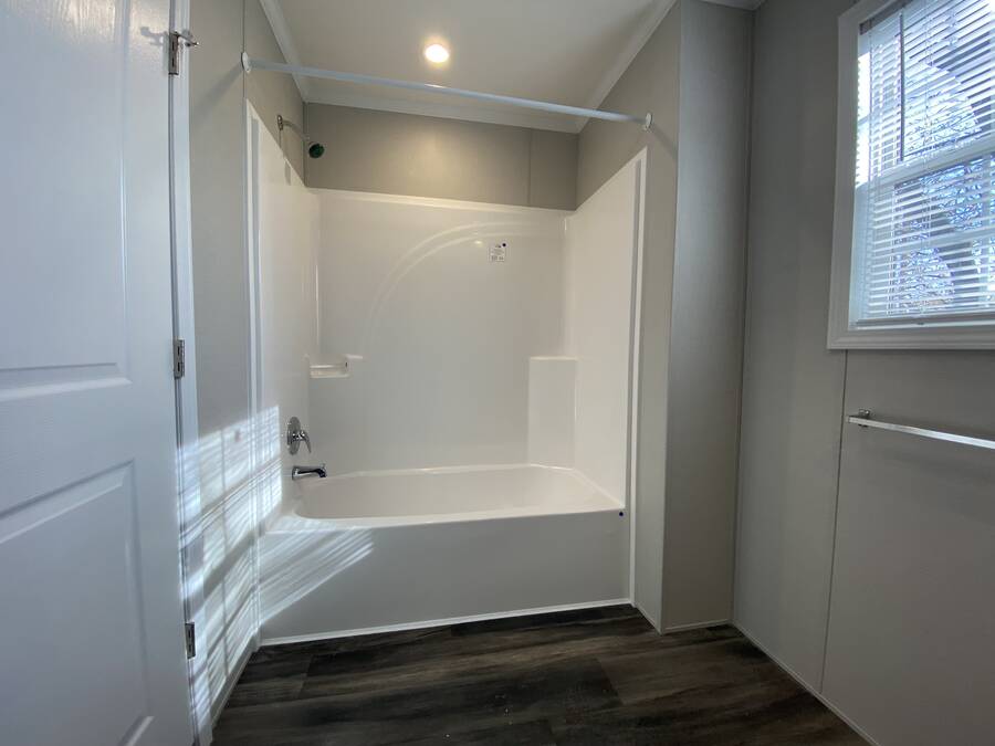 For Sale 117 South Lafayette, Lot 117, Warren, MI 48091 Single Wide