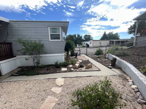 mobile home thumb