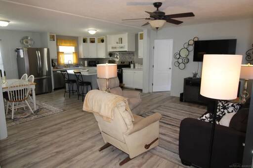 mobile home thumb