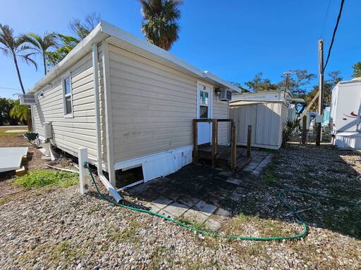 mobile home thumb