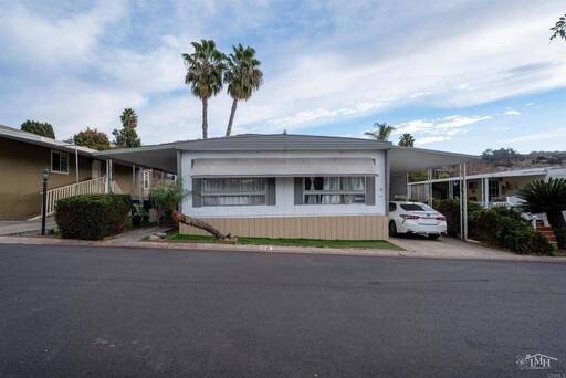 mobile home thumb
