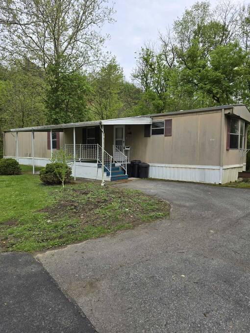 For Sale 1221 Little Drive, Altoona, PA 16601 Single Wide