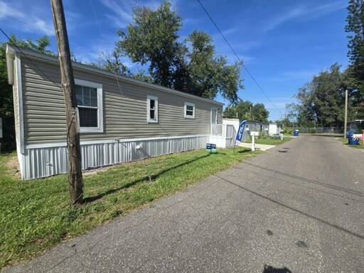 mobile home thumb