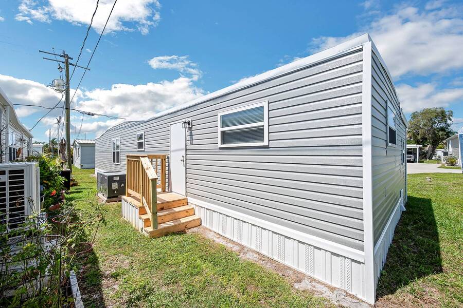 For Sale 105 Seagrape Court, Naples, FL 34110 Single Wide