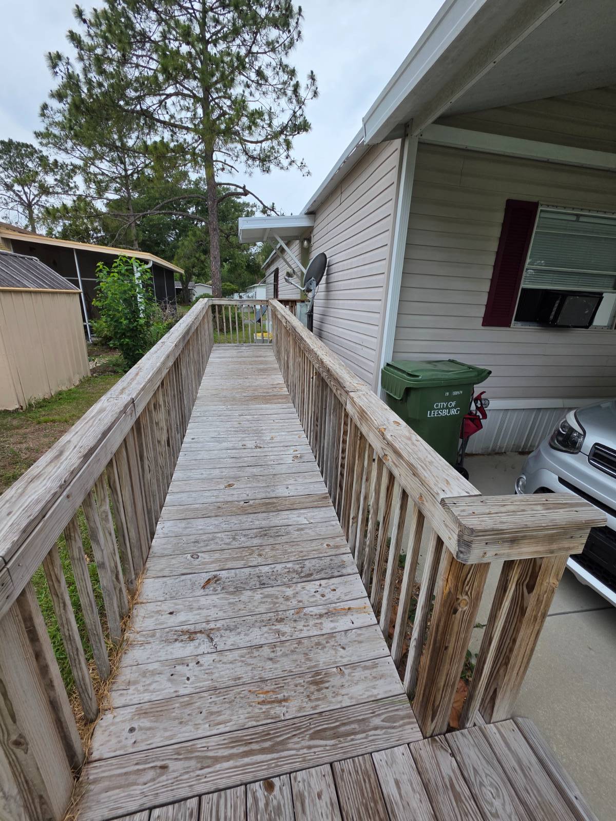Leesburg, FL