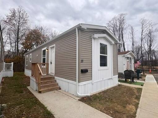 mobile home thumb
