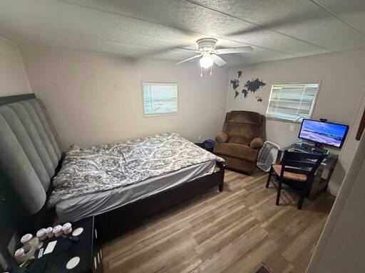 mobile home thumb