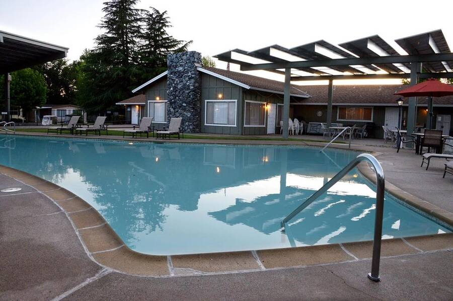 Murphys Diggins Mobile Home Park 216 Tom Bell Road, Murphys, CA 95247