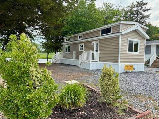 mobile home thumb