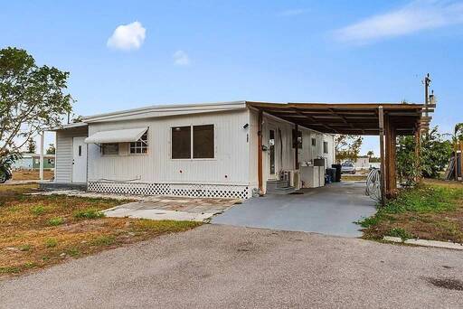 mobile home thumb