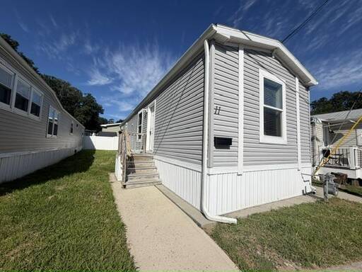 mobile home thumb