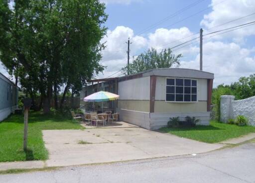 mobile home thumb