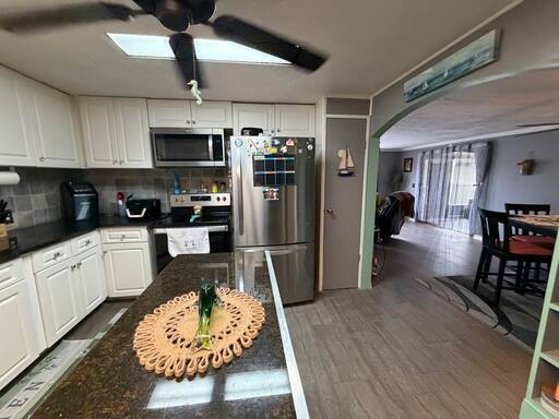mobile home thumb