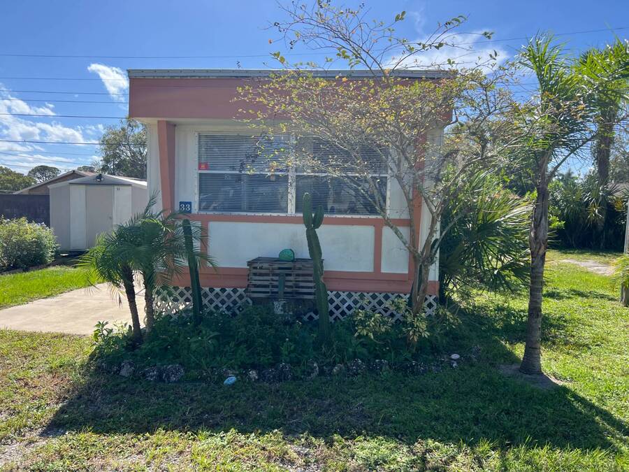 For Sale 1410 Old Dixie Hwy, Lot 33, Titusville, FL 32796 Single