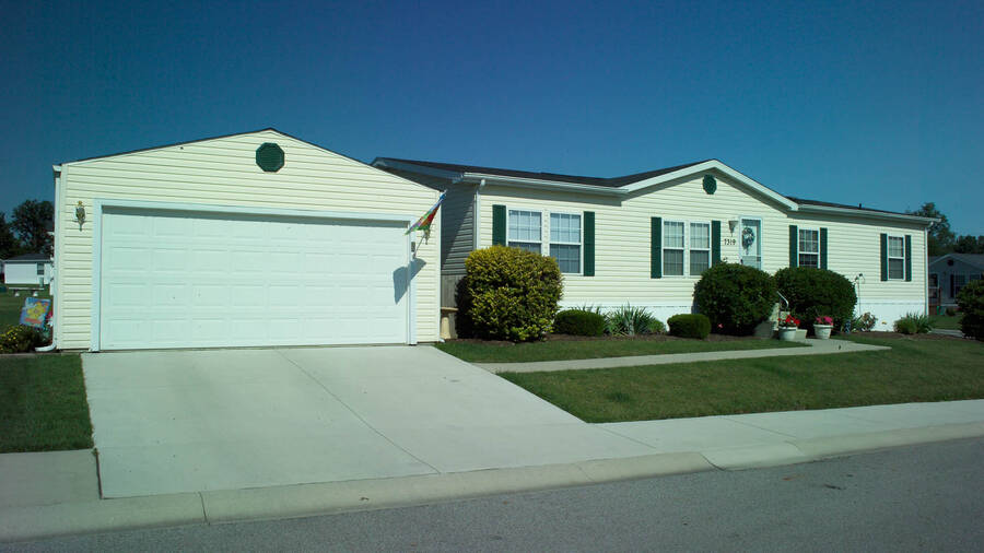 Carrington Pointe 4 Homes Available 7211 Carrington Blvd, Fort Wayne