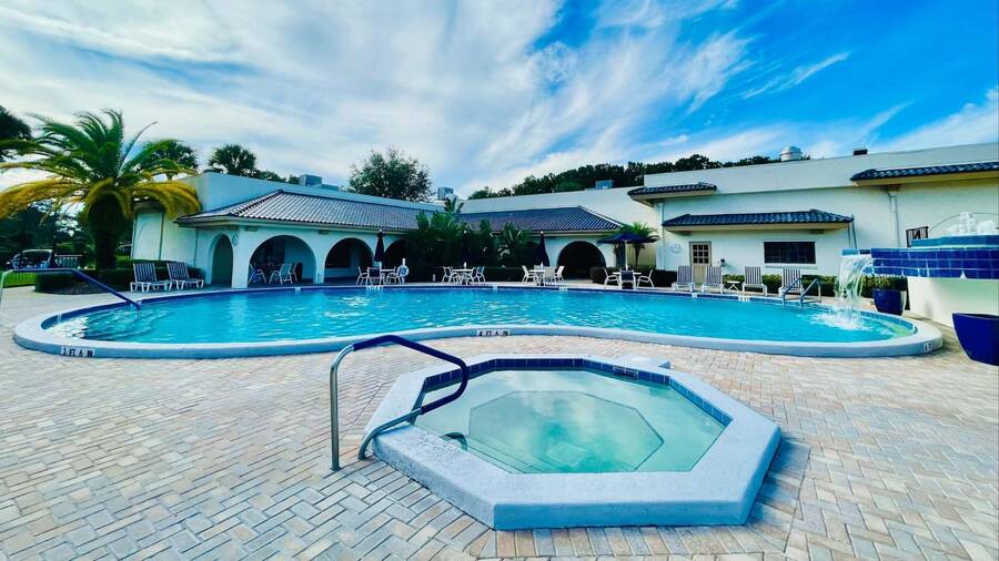 La Costa Village 15 Homes Available 1275 La Costa Blvd., Port Orange