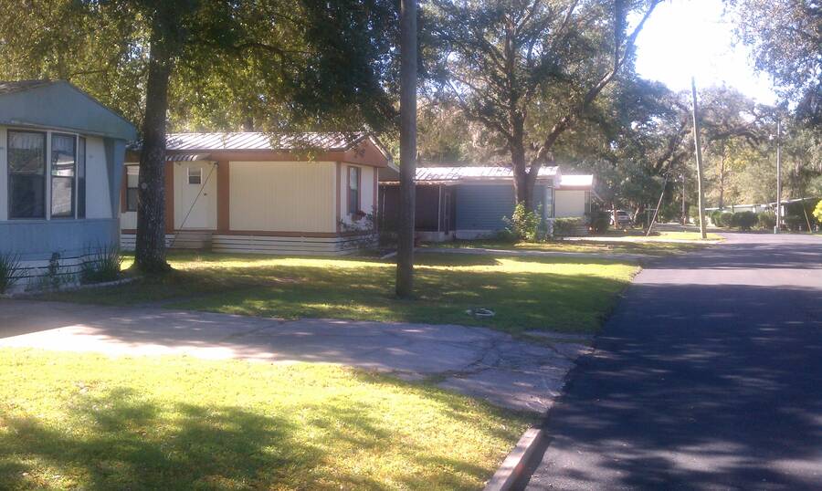 Sharpes Ferry Manufactured Home Community 1 Homes Available 9901 Se