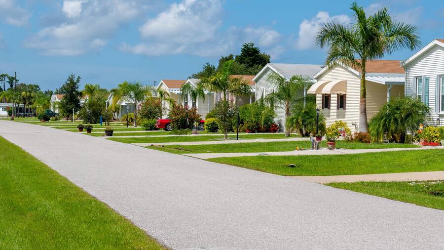 Vizcaya Lakes 8 Homes Available 3939 Hollis Ave., Port Charlotte, FL 33953