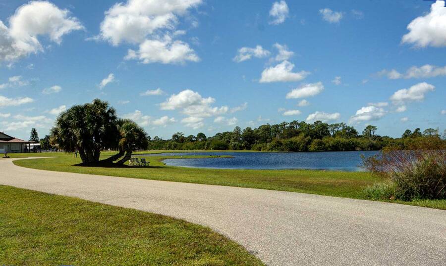 Vizcaya Lakes 8 Homes Available 3939 Hollis Ave., Port Charlotte, FL 33953
