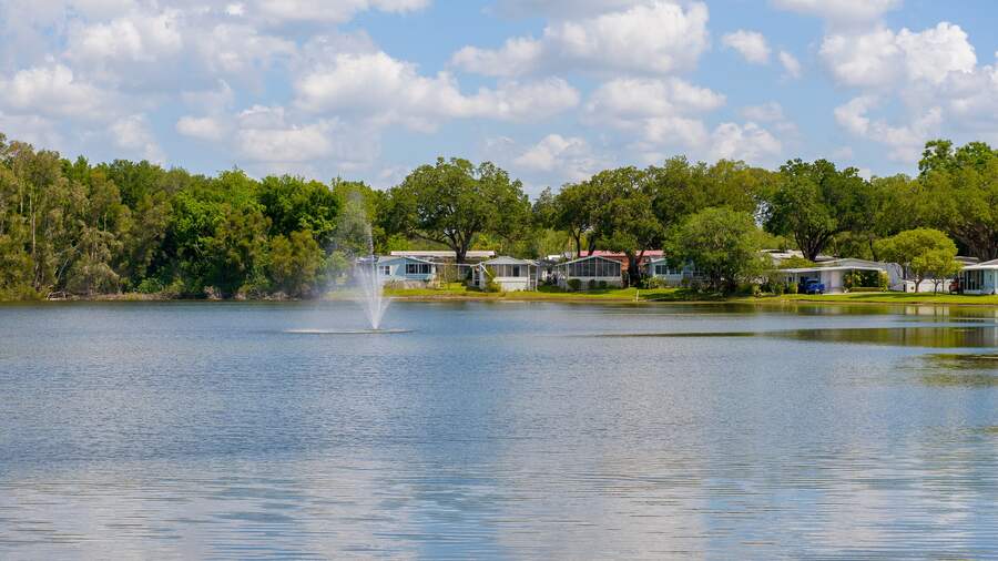 Lakeshore Villas 3 Homes Available 15401 Lakeshore Villa St., Tampa
