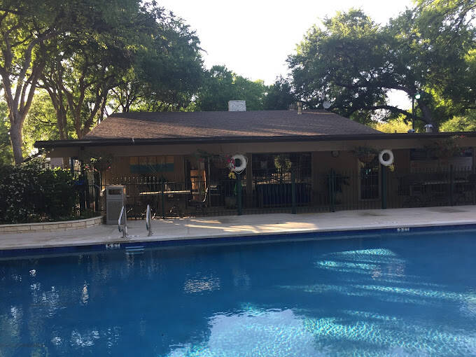 Royal Palms Manufactured Home & Rv Community 7901 E. Ben White Blvd