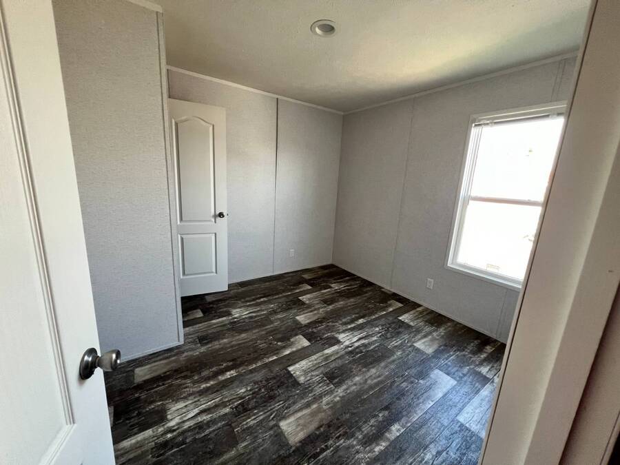 For Rent 20 Los Ebanos, Mercedes, TX 78570 Single Wide, 3 Bed, 2