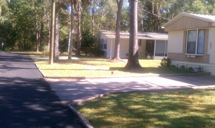 Sharpes Ferry Manufactured Home Community 1 Homes Available 9901 Se