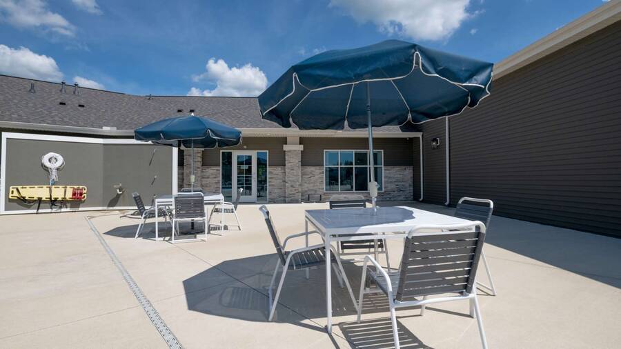 Frenchtown VillaElizabeth Woods 1250 Paree, Newport, MI 48166