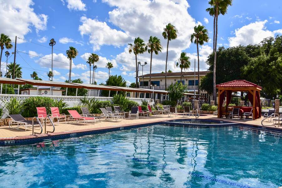 For Rent 20 Los Ebanos, Mercedes, TX 78570 Single Wide, 3 Bed, 2