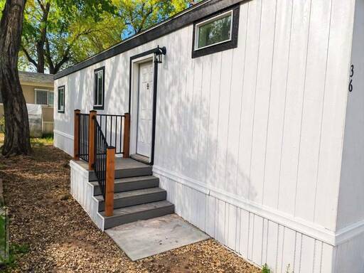 mobile home thumb