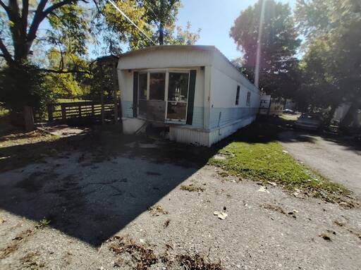 mobile home thumb