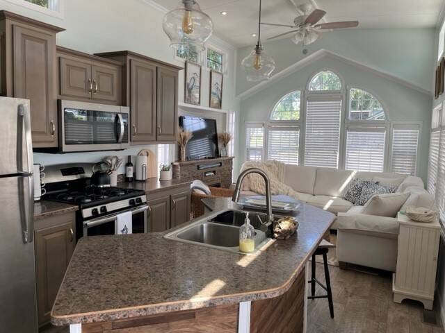 For Sale 1204 Cedar Point Blvd - Wtao7k2s62x7n9a0ec5b5yuxl4mc