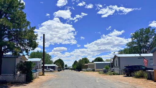 mobile home thumb