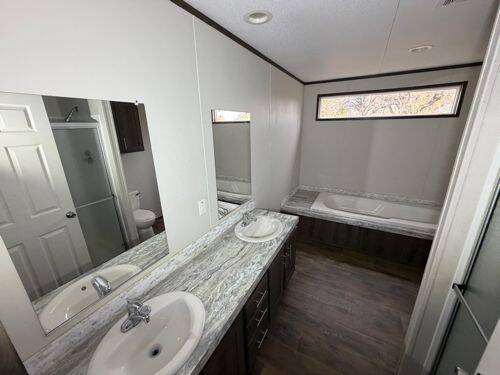 mobile home thumb