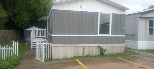 mobile home thumb