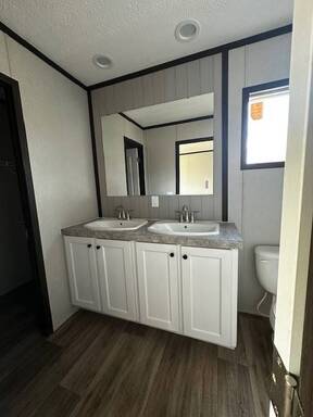 mobile home thumb