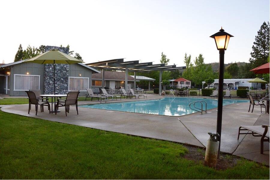 Murphys Diggins Mobile Home Park 216 Tom Bell Road, Murphys, CA 95247