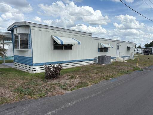 mobile home thumb