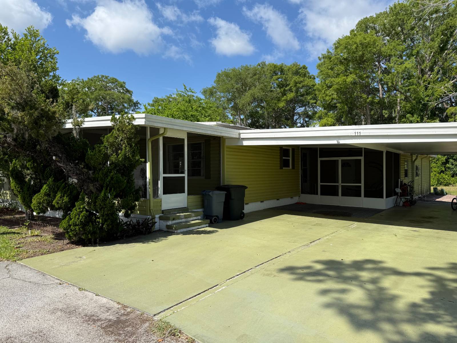 Leesburg, FL